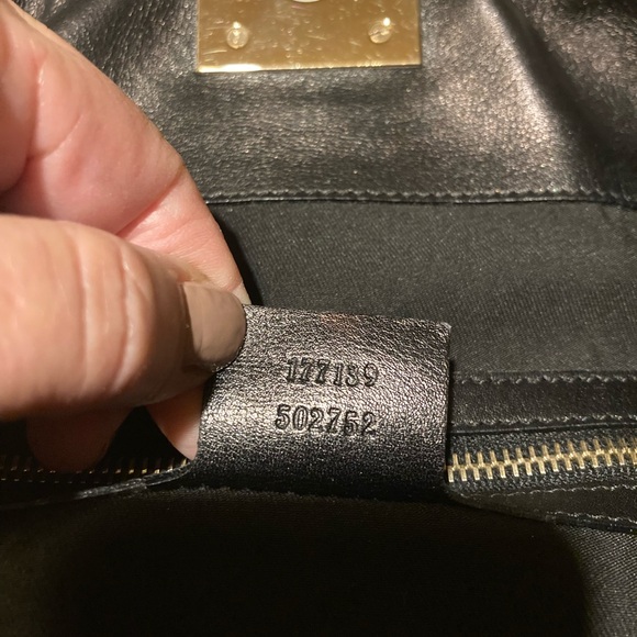 Gucci Guccissima Indy Hobo Bag with Top Handle Bamboo & Tassels Black 177139 - Picture 11 of 12